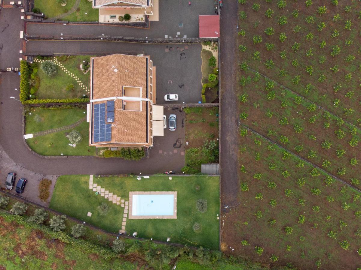B&B Il Vulcano Aci Catena Exterior foto